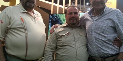 En el estand de Caza y Pesca. con Juan Delibes